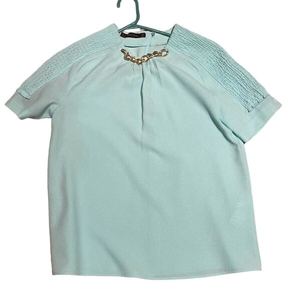 EUC Zara Top in Blue with Ruffles on Shoulders and Chain at Neck - Picture 2 of 7